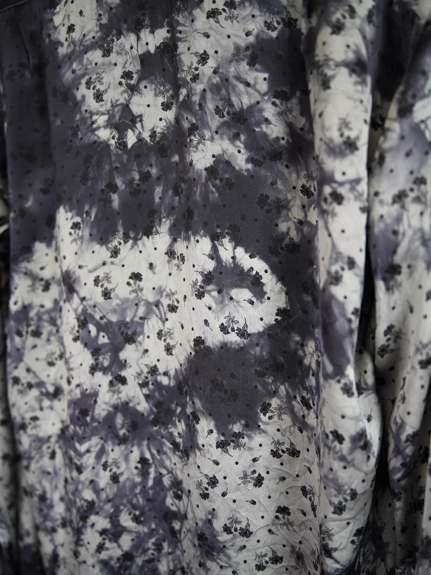 Geoffrey B. Small Geoffrey B. Small Accident Dye Floral Silk Shirt S Size US S / EU 44-46 / 1 - 6 Thumbnail