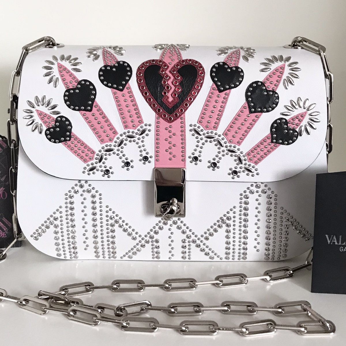 Valentino Valentino Crystal stuffed love blade white leather chain bag Size ONE SIZE - 9 Thumbnail
