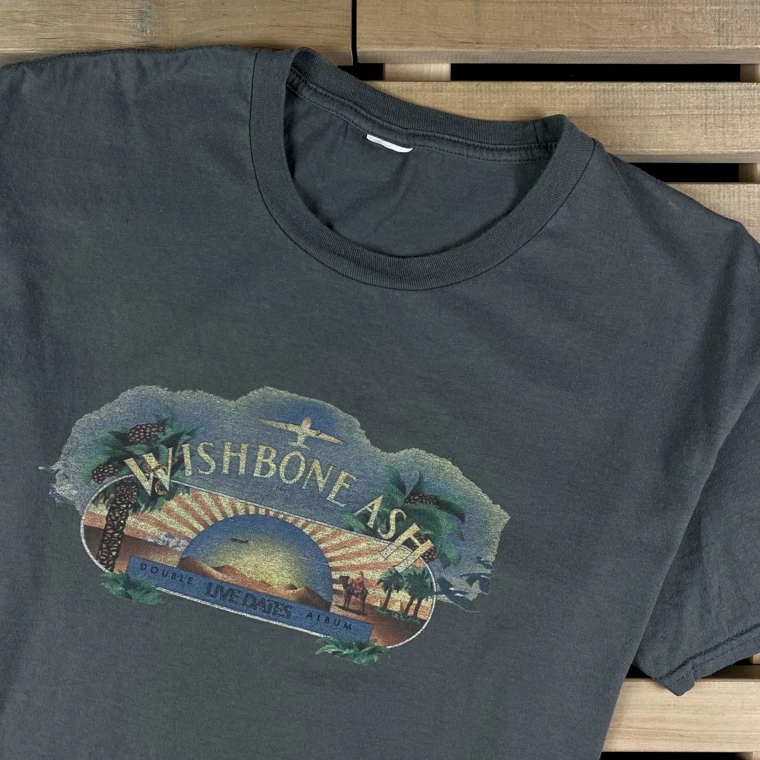 Band Tees Men’s Rock T-Shirt Wishbone Ash Vintage Size M-L Size US M / EU 48-50 / 2 - 2 Thumbnail