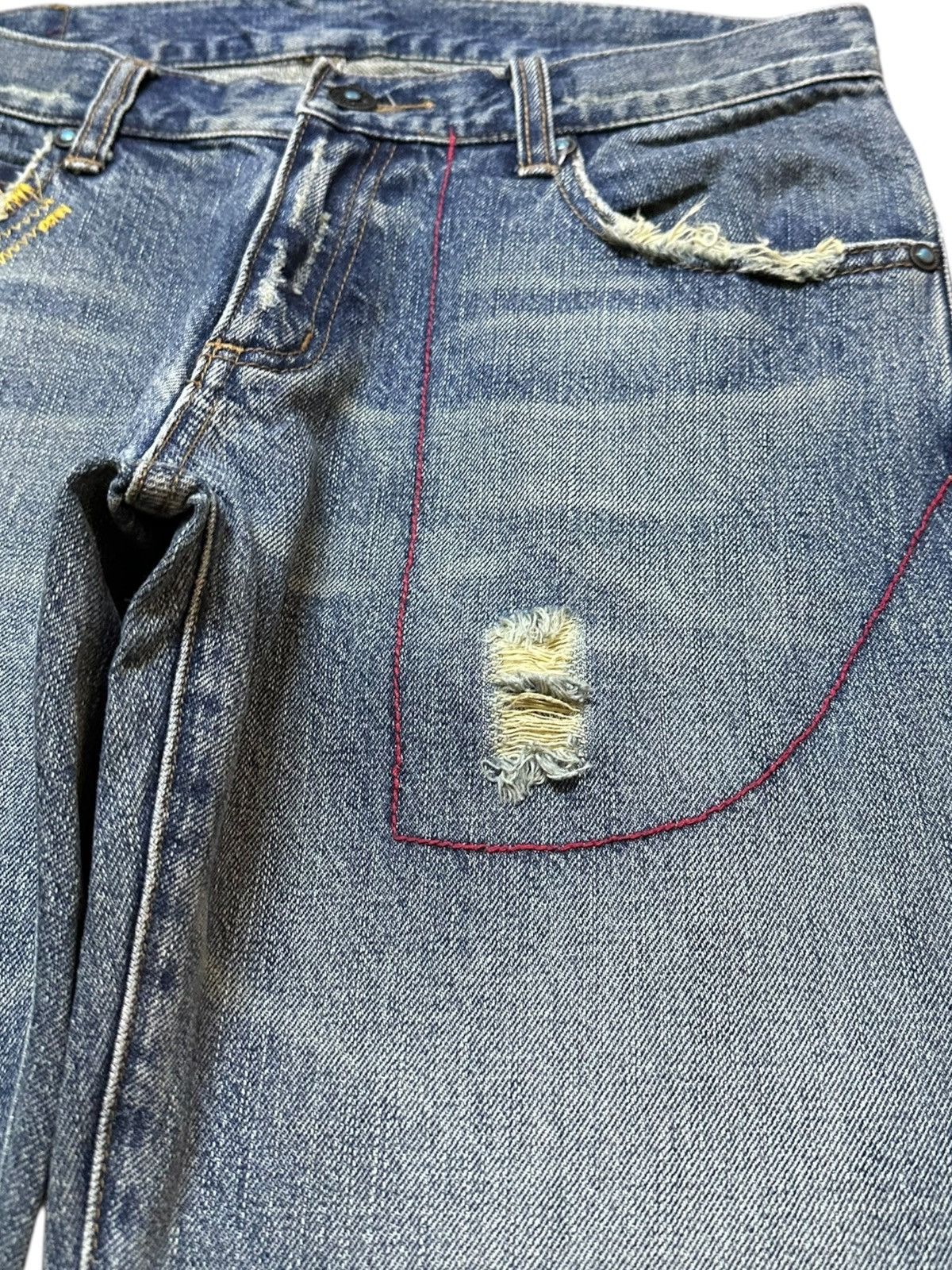 Cout de la Liberte Vintage Coats Of Arms Famock Flare Grunge Distressed Denim Size US 31 - 3 Thumbnail