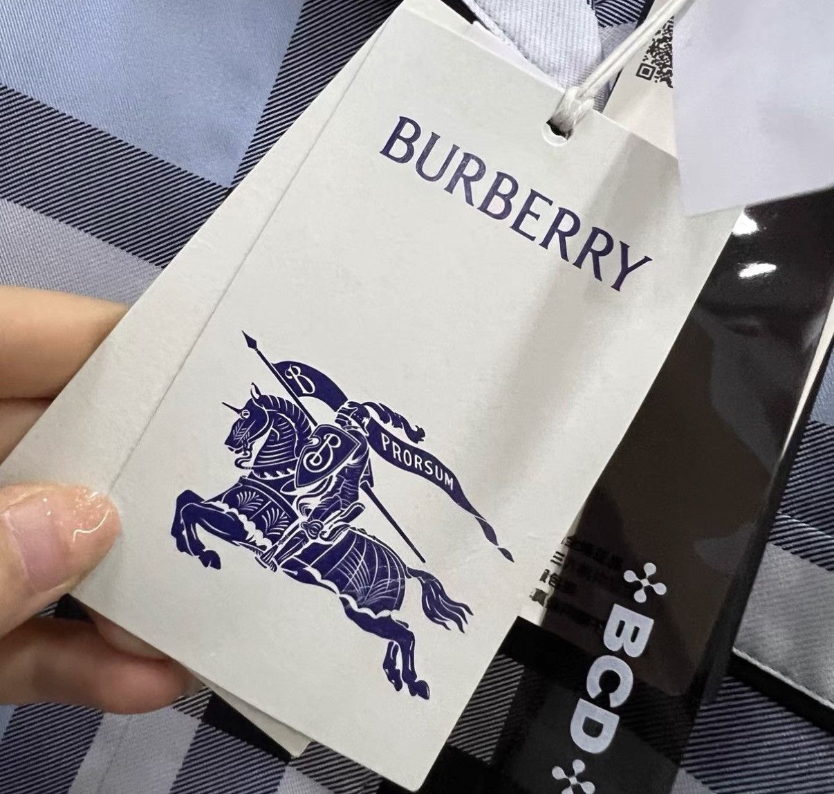 Burberry Burberry Light Blue Check Short-Sleeve Shirt J41 Size XS / US 0-2 / IT 36-38 - 5 Thumbnail