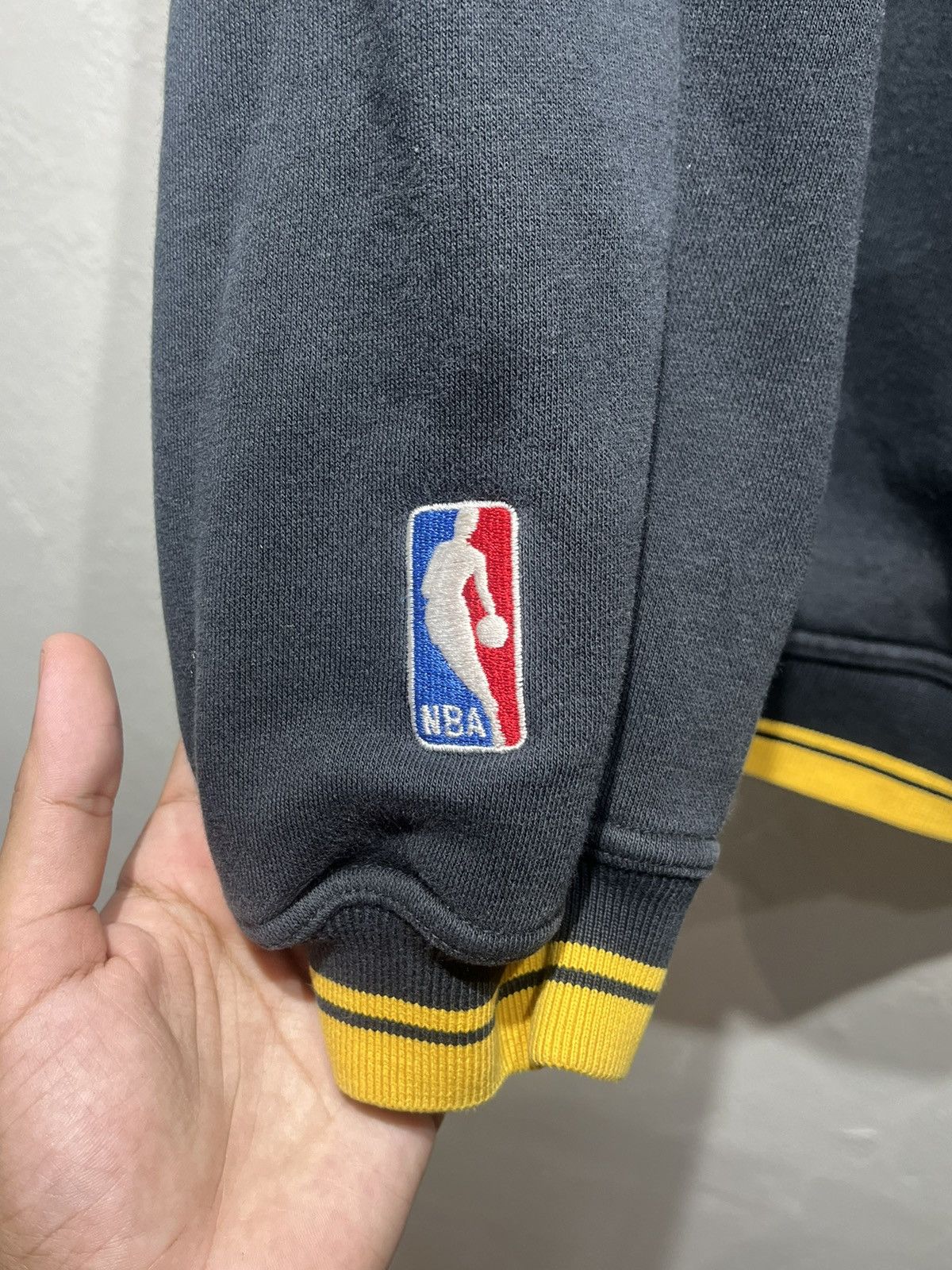 NBA × Nike × Vintage Vintage Lakers Nike center swoosh hoodie Size US M / EU 48-50 / 2 - 7 Thumbnail