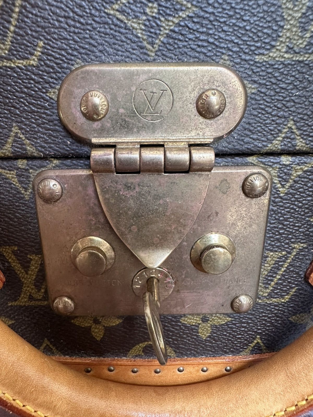 Louis Vuitton LV x Manolo Blahnik Centenaire Oval Trunk (1996) Size ONE SIZE - 16 Thumbnail