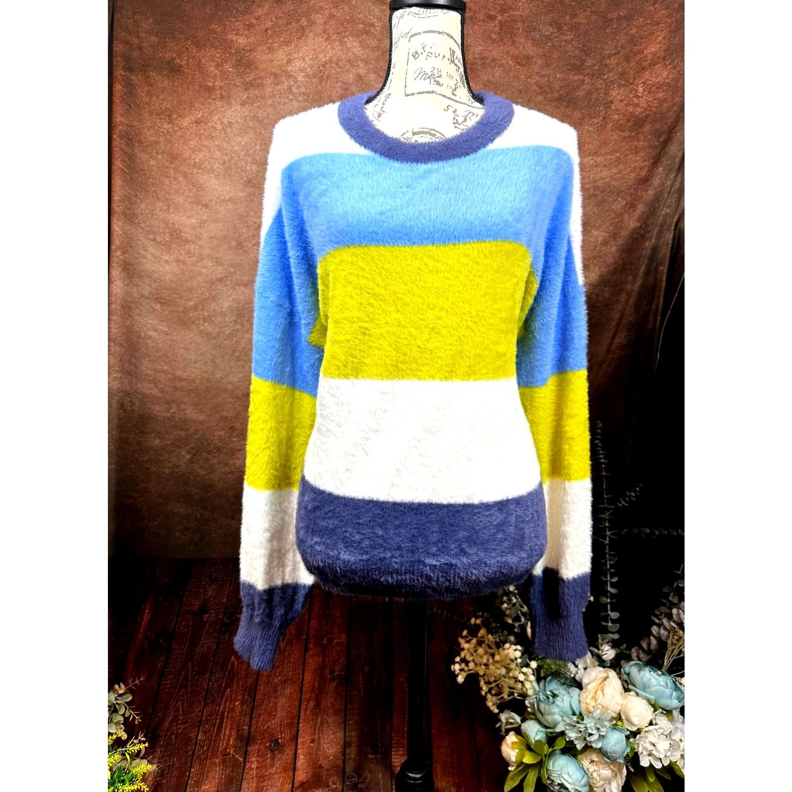 Other Oversized Bright Fluffy Soft Aerie Flurry Crew Sweater L Size L / US 10 / IT 46 - 2 Thumbnail