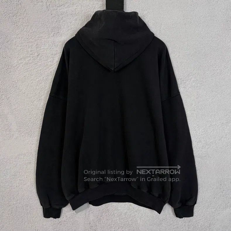 Balenciaga Balenciaga Qilin Arm Letter Logo Printed Hooded Long Sleev Size US S / EU 44-46 / 1 - 2 Thumbnail
