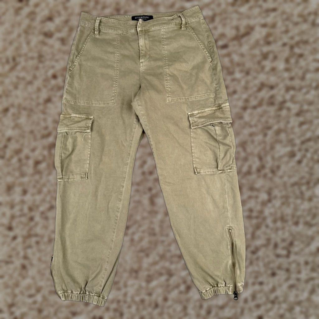 Vintage Liverpool Jeans Women's Cargo Pants Size 10 Green Tapered Low Rise Cotton 30x25 Size 32" / US 10 / IT 46 - 1 Thumbnail