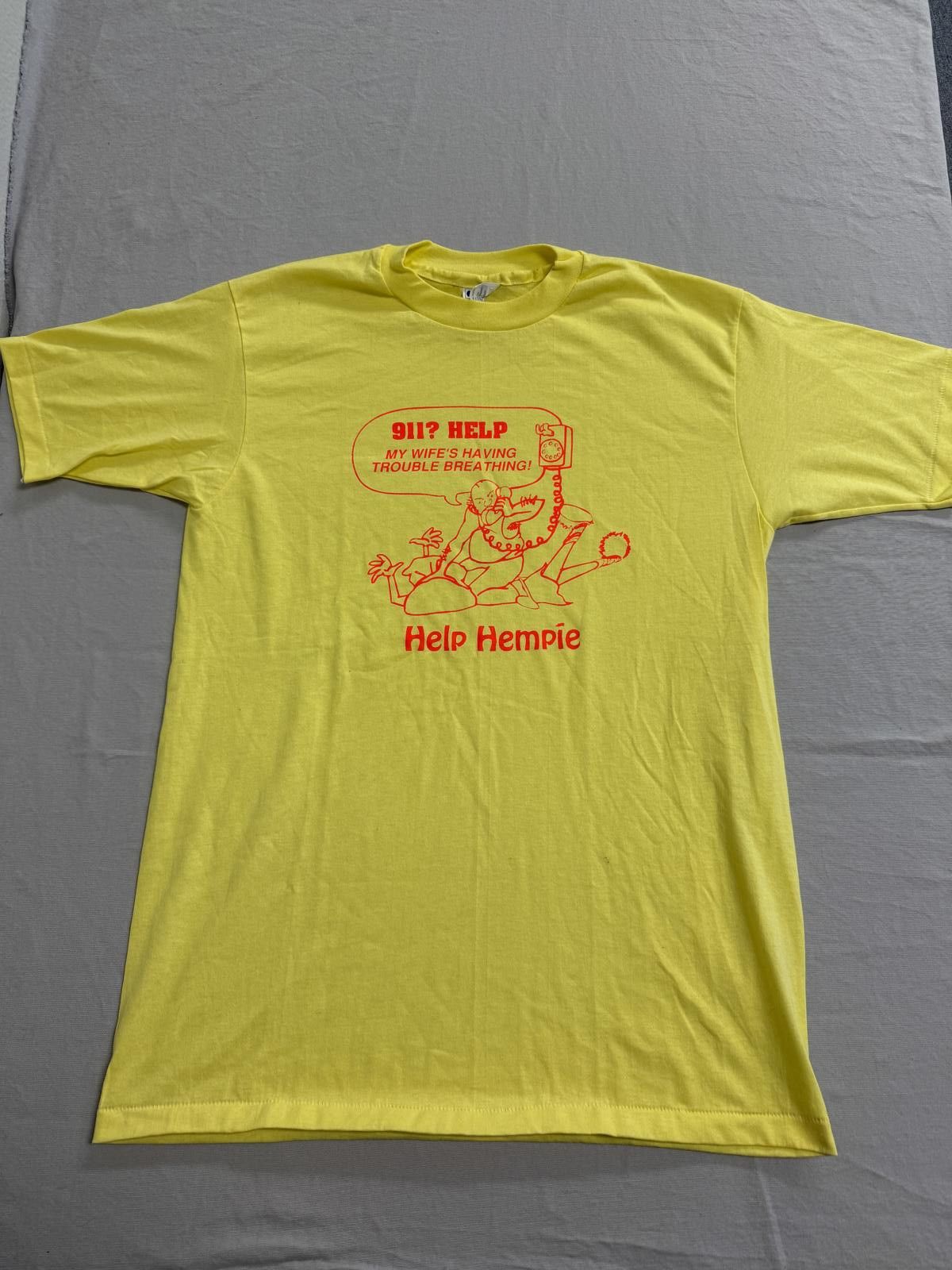 Hanes VTG Help Hempie 90s T-shirt 911 Help Wife Tee - L Size US L / EU 52-54 / 3 - 1 Thumbnail