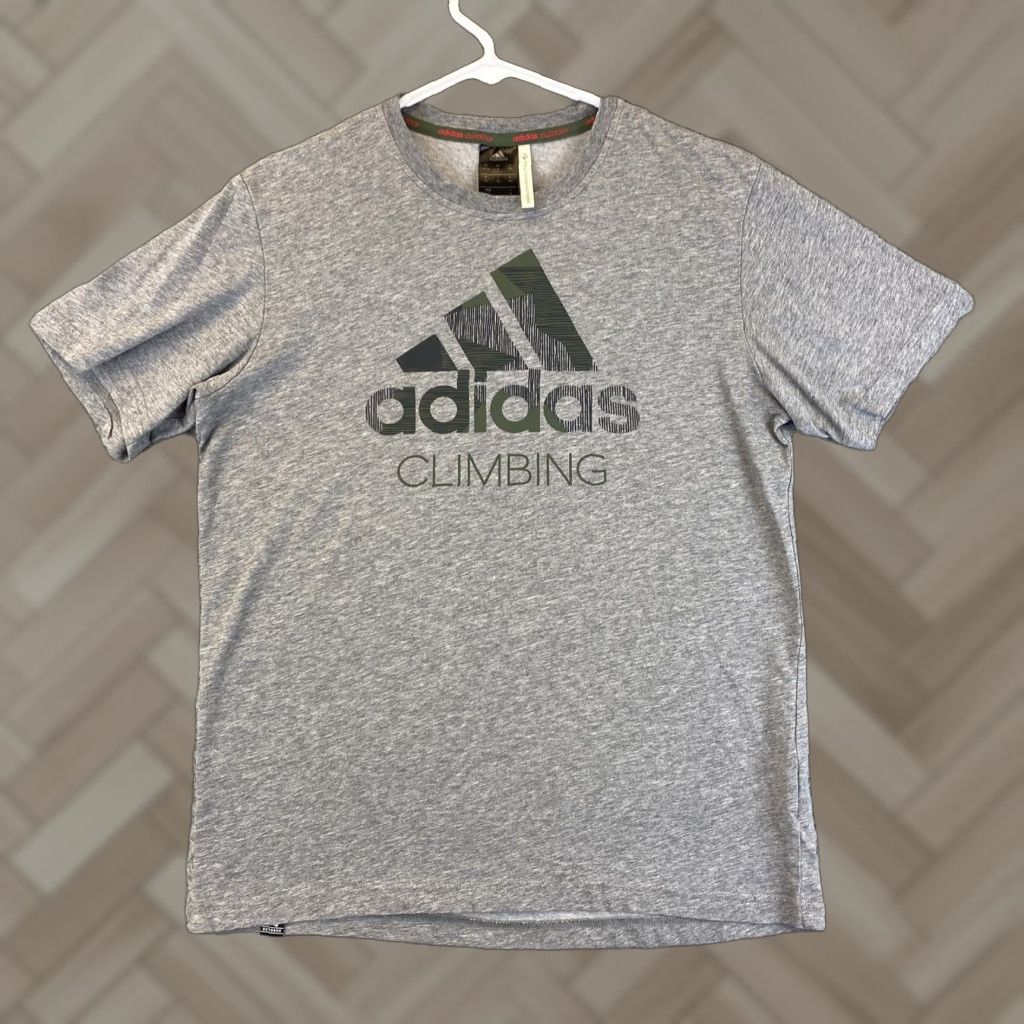 Adidas ADIDAS T-Shirt Men Short Sleeve Gray Size S Crew Neck Cotton Tee 54-20 90s/00s Style Size US S / EU 44-46 / 1 - 1 Thumbnail