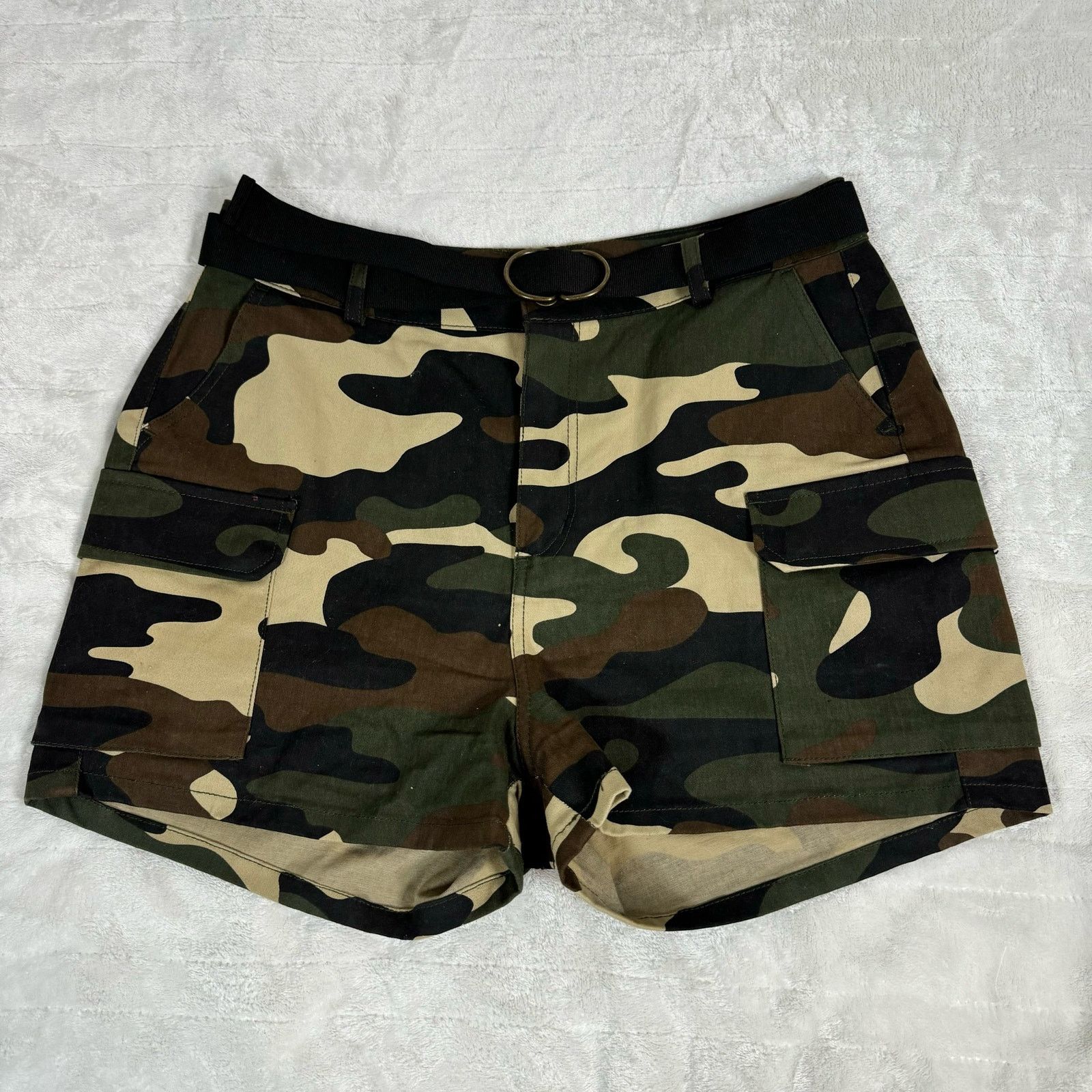 Unknown London Love Tree Camo Cargo High Waist Shorts Women’s Size Large L Size 32" / US 10 / IT 46 - 1 Thumbnail