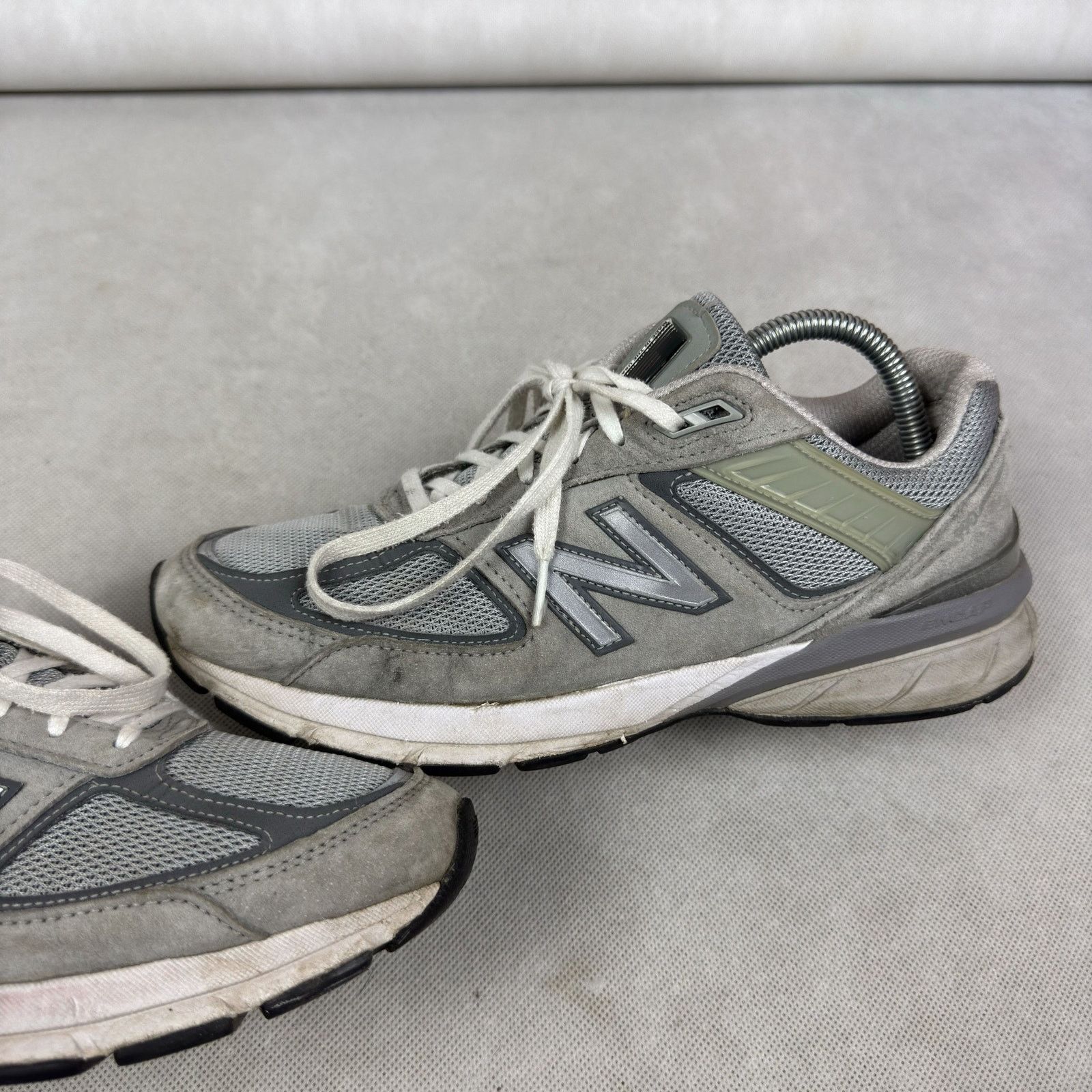 New Balance New Balance 990v5 Mens Gray Mesh Running Sneakers Shoes 9 Size US 9 / EU 42 - 7 Thumbnail