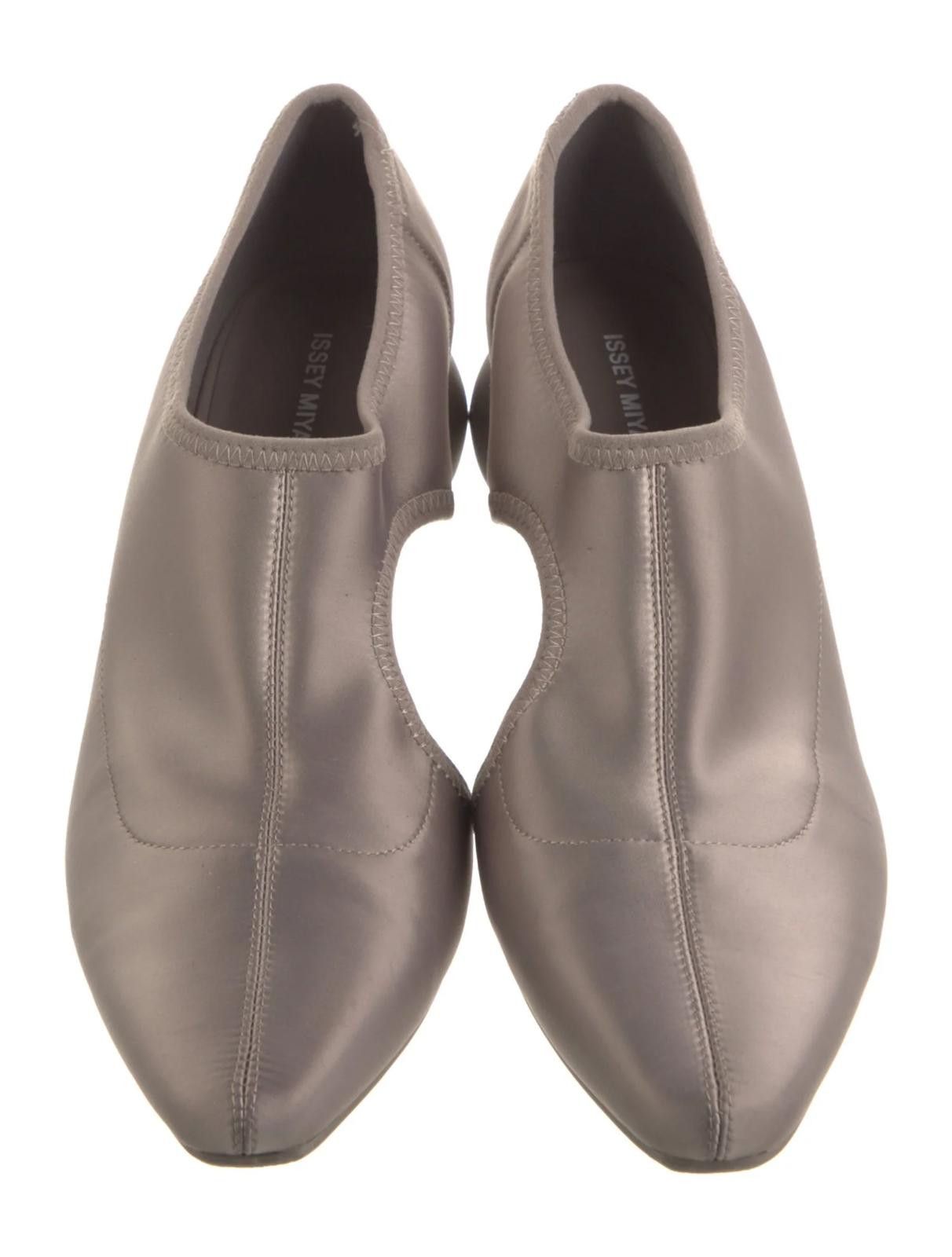 Issey Miyake Issey Miyake Taupe Pumps w/Block Heel Sz 8.5 Retail $599 Size US 8.5 / IT 38.5 - 3 Thumbnail
