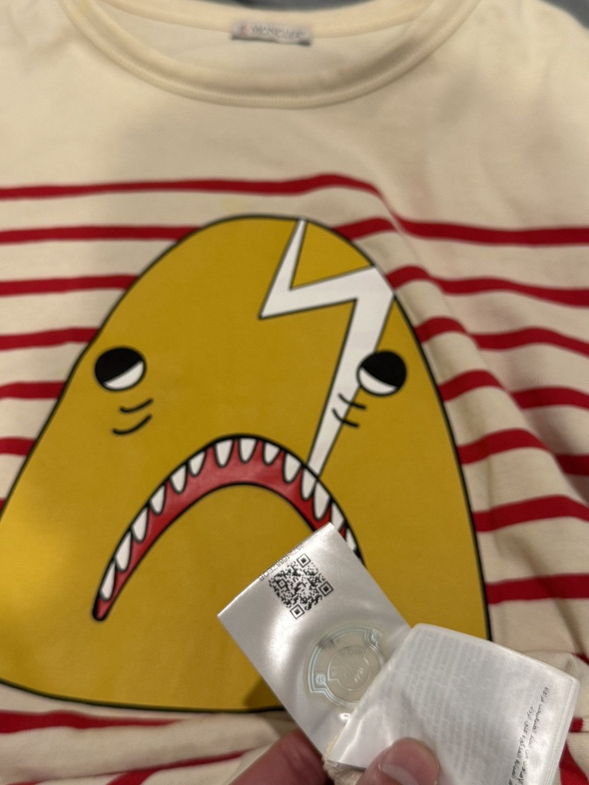 Moncler Moncler Yellow Shark Red Stripe Cream White T-shirts Size US XL / EU 56 / 4 - 10 Thumbnail