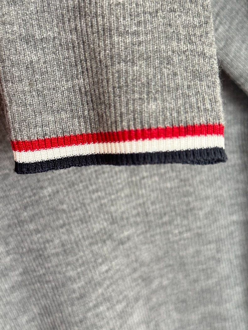 Thom Browne Thom Browne Gray wool turtleneck base shirt Size US XXS / EU 40 - 4 Thumbnail