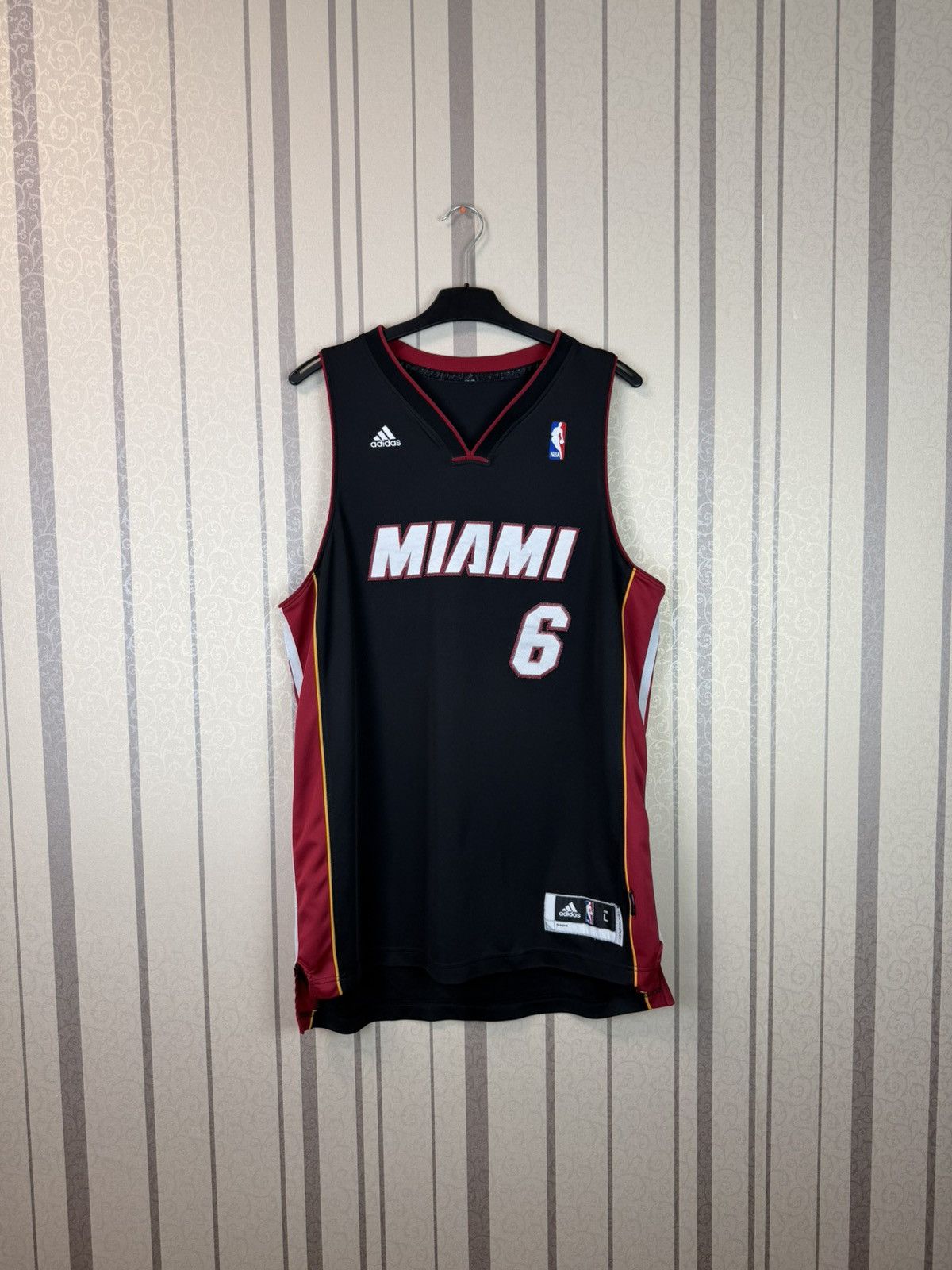 Adidas 2014 Adidas NBA Miami Heat LeBron James 6 jersey Size US L / EU 52-54 / 3 - 1 Thumbnail