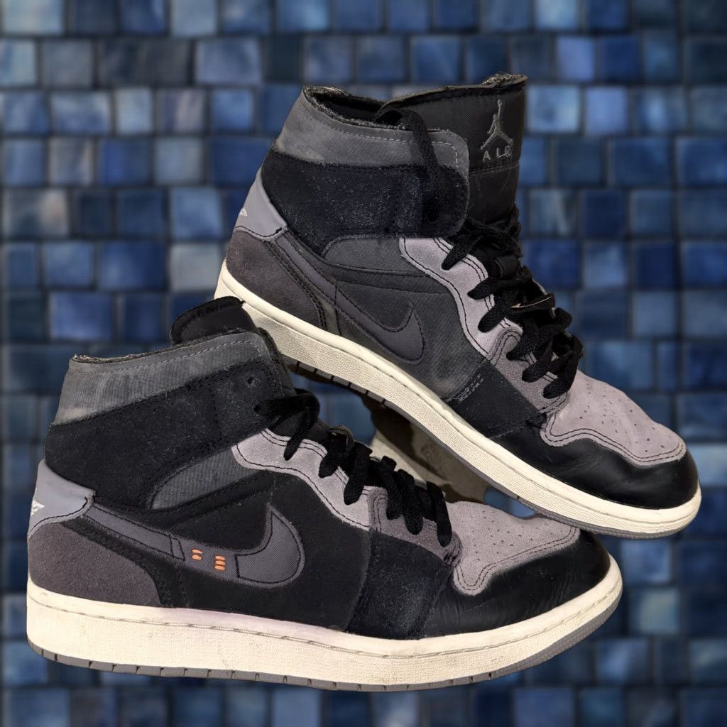 Jordan Brand Nike Air Jordan 1 Mid SE Craft ‘Inside Out’ Black Mens Size 9 Sneaker Casual 2022-05-10 0 Size US 9 / EU 42 - 1 Thumbnail
