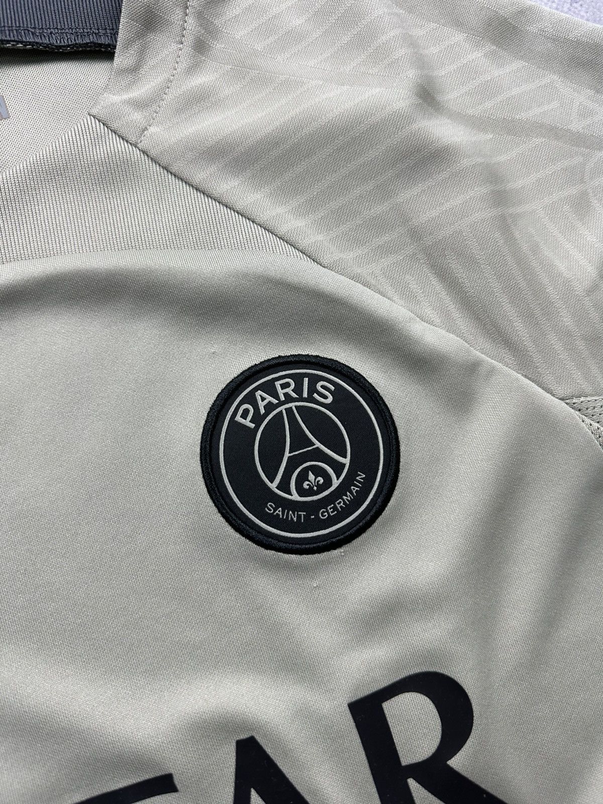 Jordan Brand Nike Jordan PSG 2023/2024 Paris Saint-Germain Soccer Jersey Size US S / EU 44-46 / 1 - 23 Thumbnail