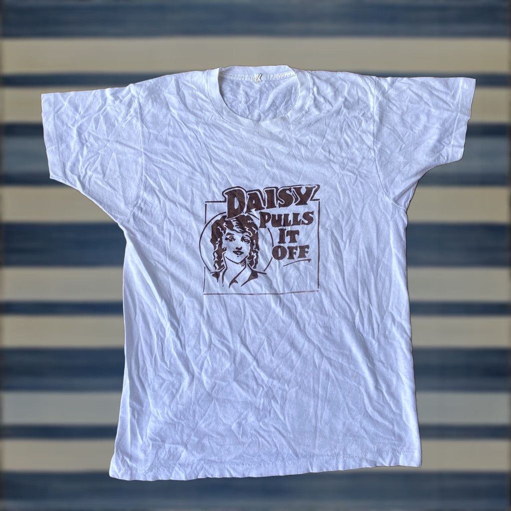 Fruit Of The Loom VINTAGE Daisy Pulls It Off Comedy Play T Shirt XL White 50/50 USA Fruit of the Loom Mens 80s Graphic Print Short Sleeve Crew Neck Size US XL / EU 56 / 4 - 1 Thumbnail