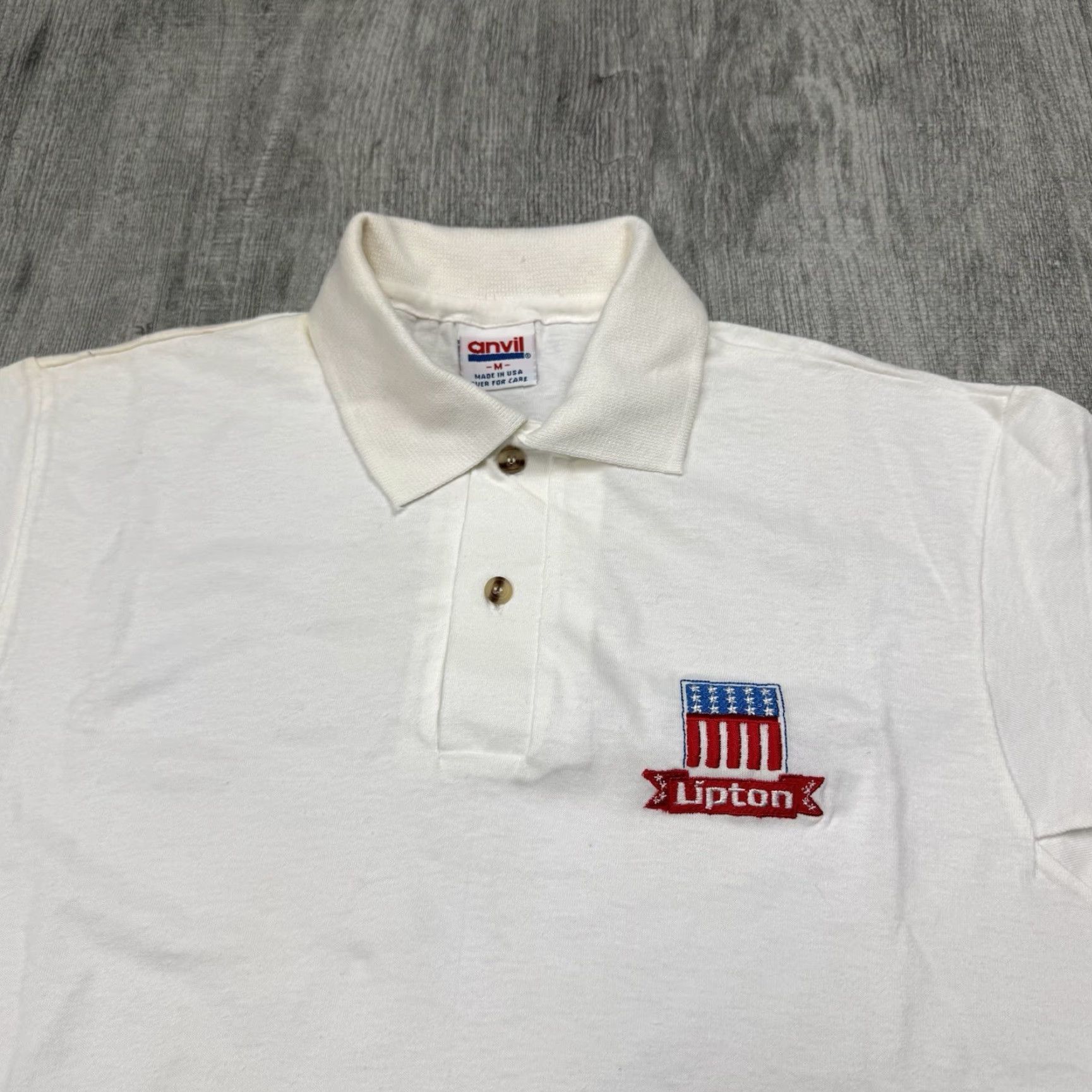 Anvil VTG 90s Lipton Tea Anvil USA Unisex White Cotton Polo Shirt SZ M Size US M / EU 48-50 / 2 - 2 Thumbnail