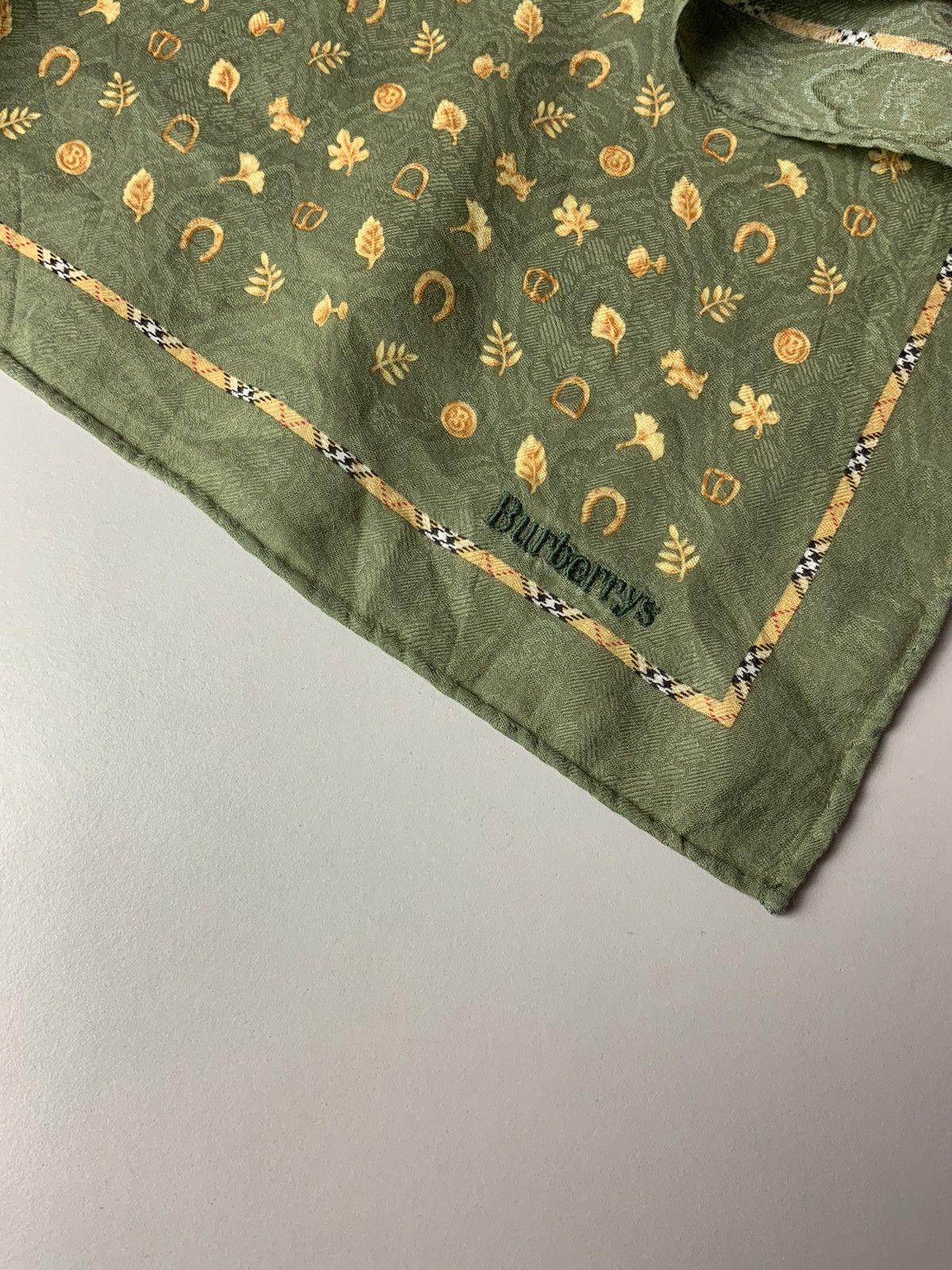 Burberry Burberry’s Spellout Embroidery Monogram Bandana Handkerchief Size ONE SIZE - 9 Thumbnail