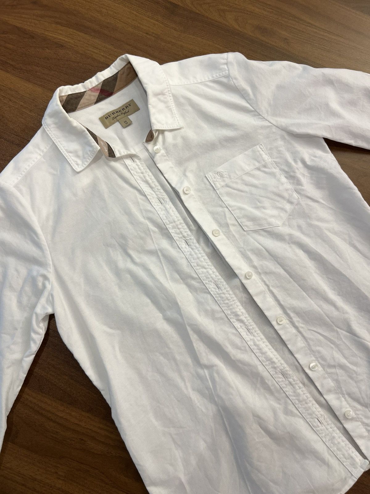 Burberry Burberry Women's White Cotton Button-Down Shirt Size XS / US 0-2 / IT 36-38 - 2 Thumbnail