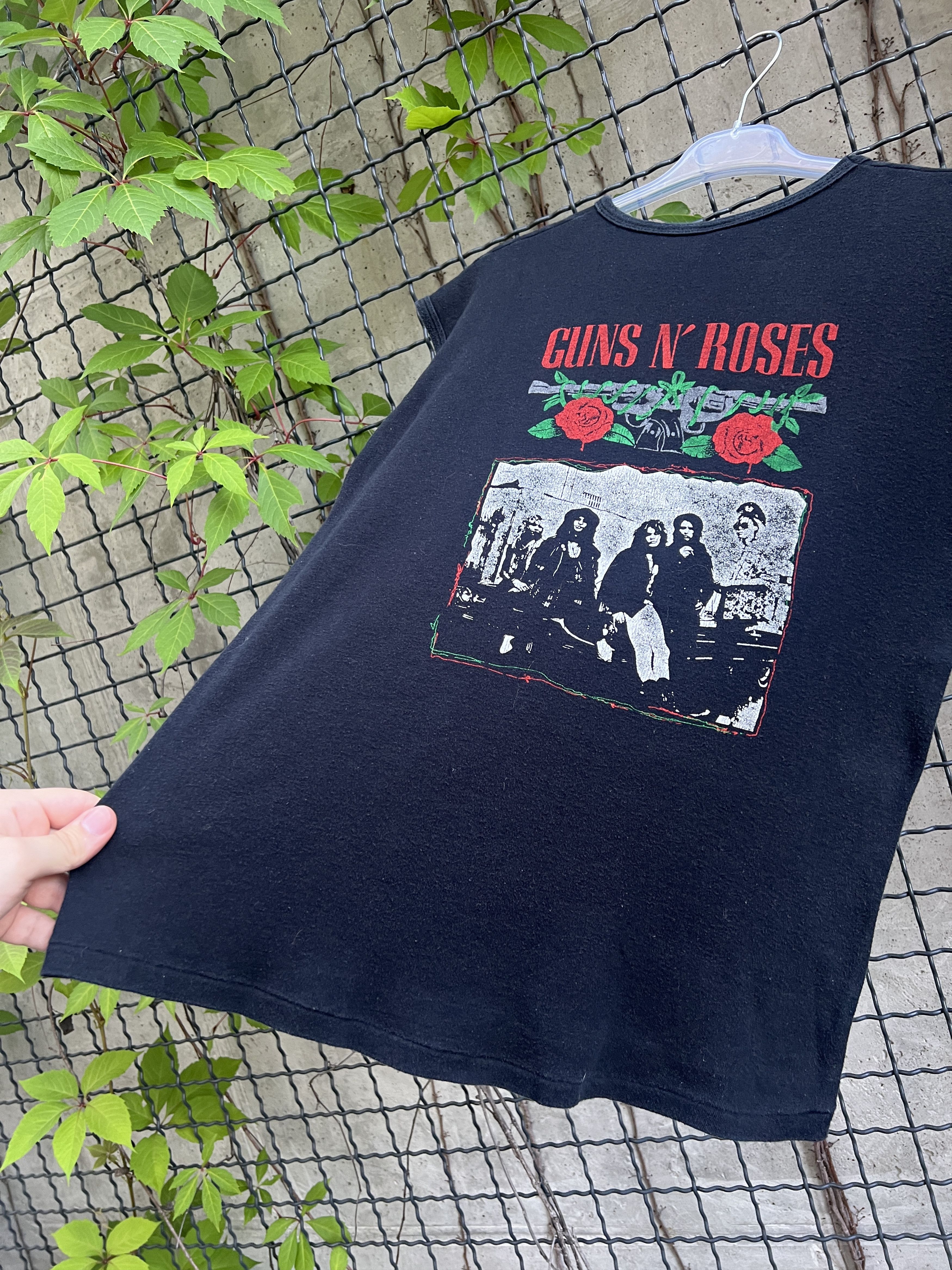 Band Tees Vintage 90s Guns N Roses Rock Band Tank Top Shirt Size US M / EU 48-50 / 2 - 13 Thumbnail