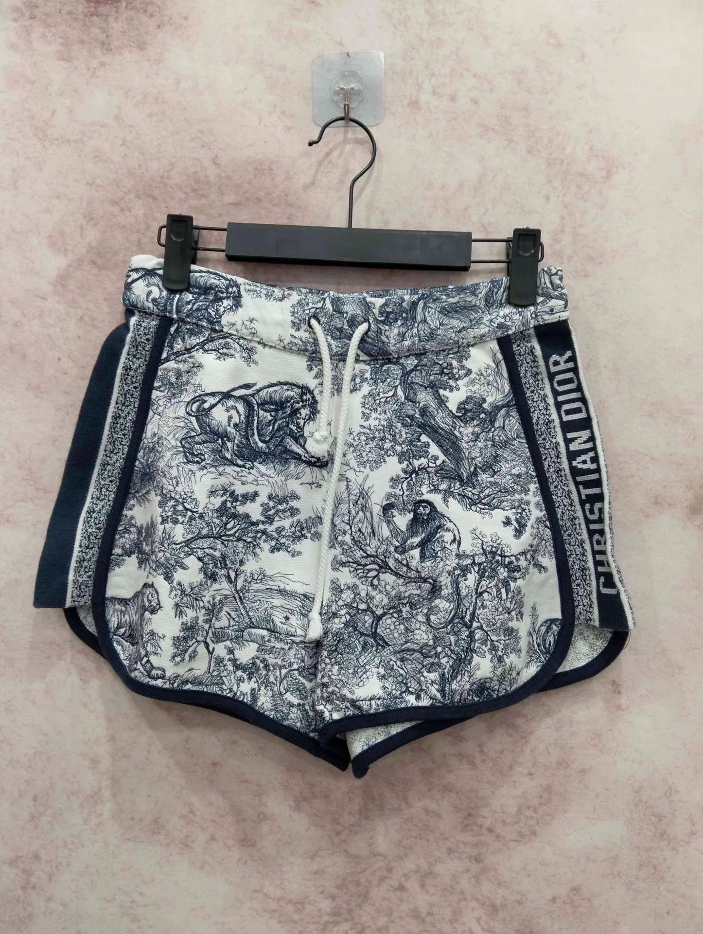 Dior Dior Animal World Print Women's Short Size S Size 26" / US 2 / IT 38 - 1 Thumbnail