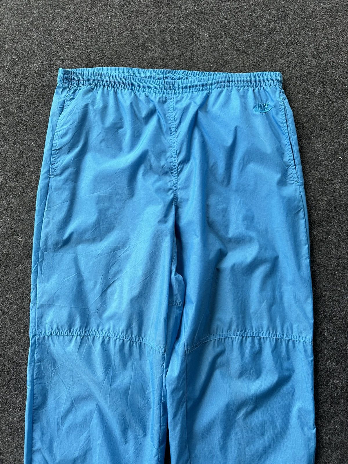 Vintage Vintage Nike 80s Nylon Track Pant A259 Size US 34 / EU 50 - 2 Thumbnail