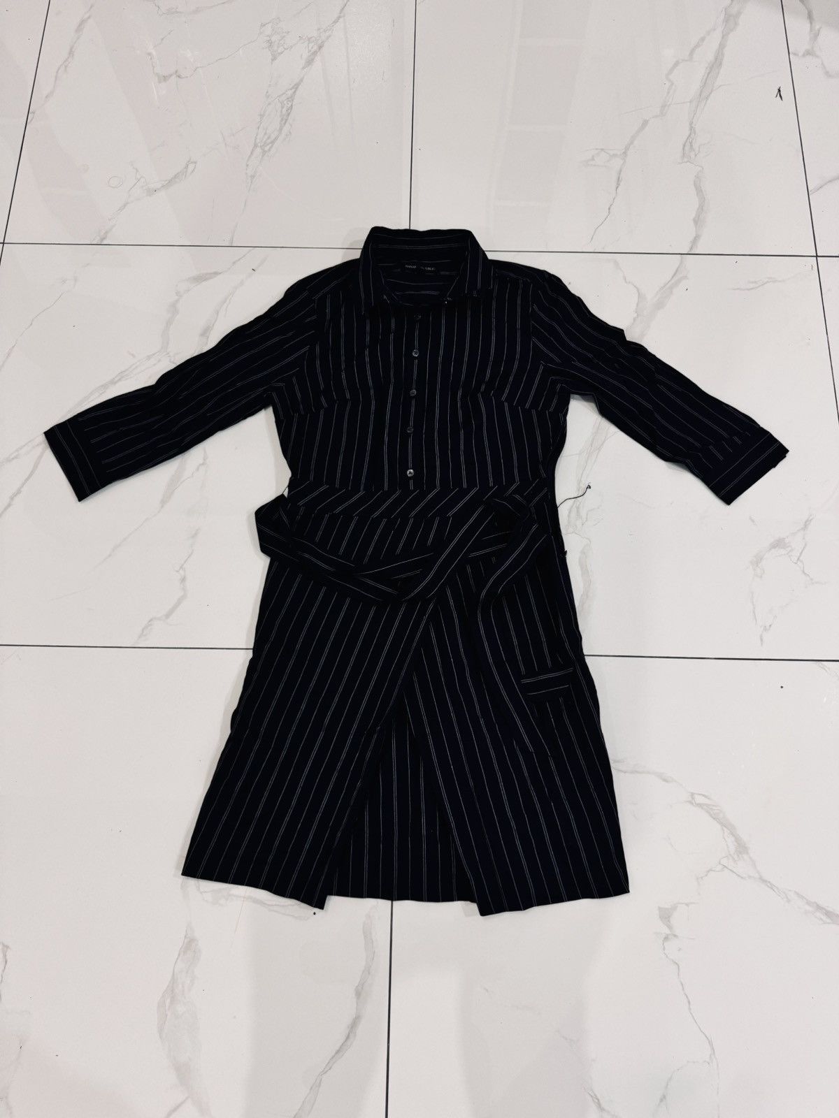 Banana Republic Banana Republic Blouse Size S / US 4 / IT 40 - 1 Thumbnail