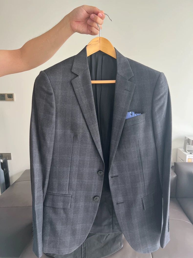Givenchy Givenchy Size 48 Grey Wool Blazer Jacket Size US XL / EU 56 / 4 - 1 Thumbnail
