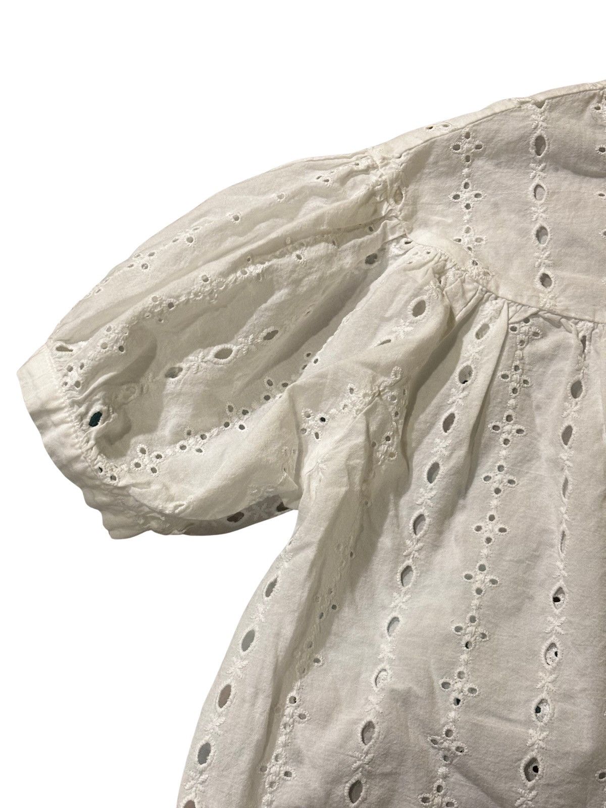 Zara Women’s white short sleeve Blouse.wt1902 Size S / US 4 / IT 40 - 3 Thumbnail