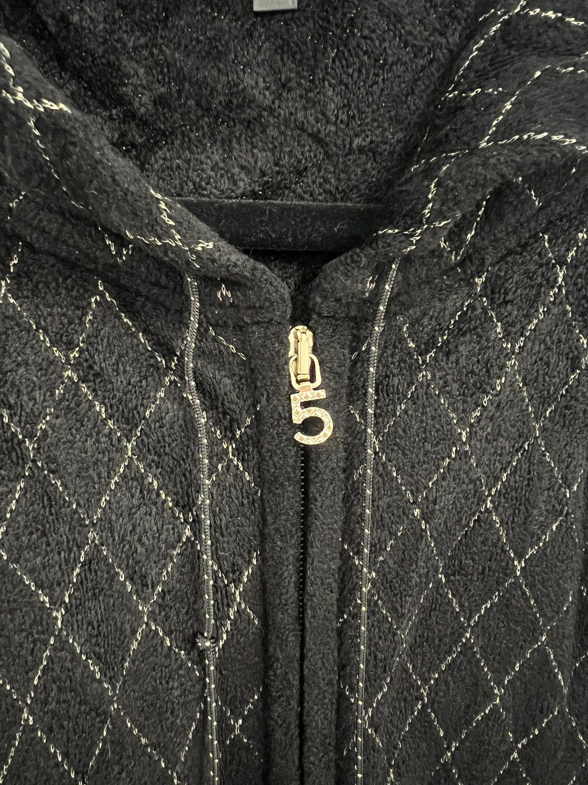 Chanel Incredibly rare $3,350 Chanel viscose hoodie RARE SIZE Size US M / EU 48-50 / 2 - 3 Thumbnail