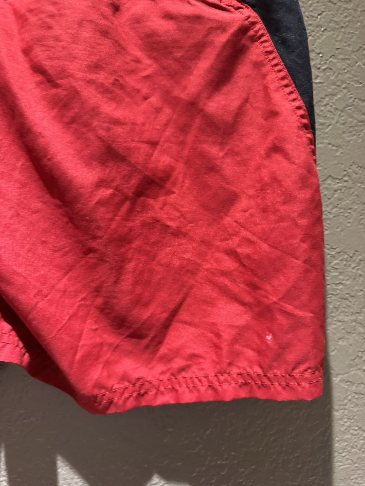 Nike Vintage Nike Swim Trunks Small 30 Red Silver Black Surf m Size US 30 / EU 46 - 9 Thumbnail