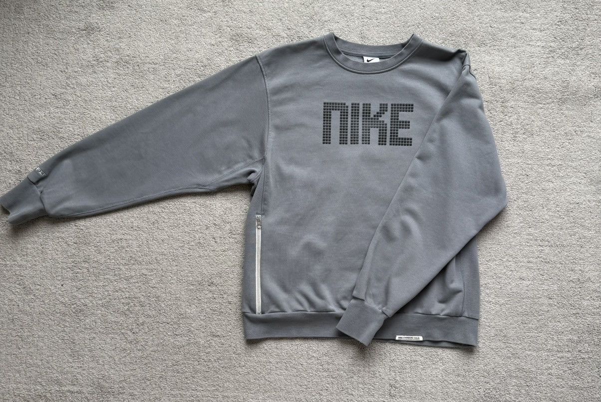 Nike Nike FC x Nike Standard Issue Loose Fit Crewneck Sweatshirt Size US M / EU 48-50 / 2 - 1 Thumbnail