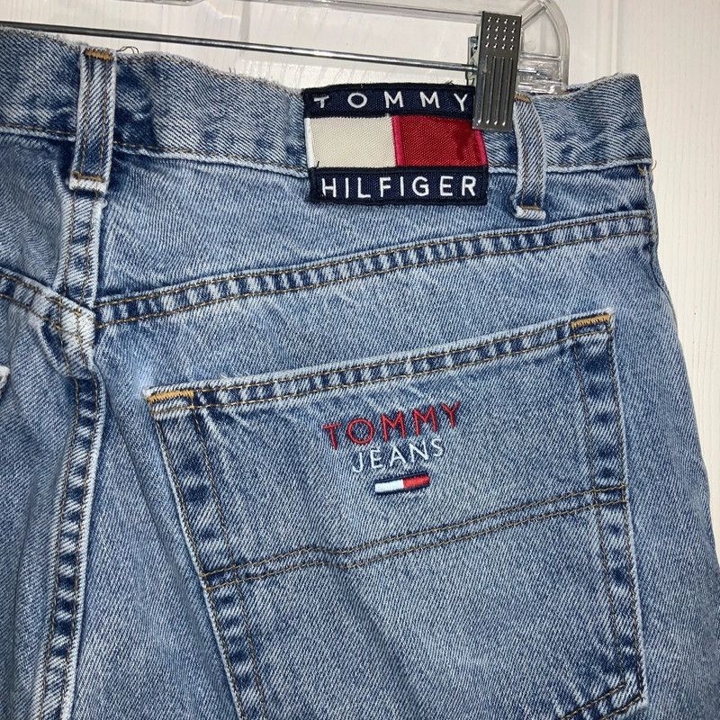 Tommy Hilfiger Tommy Hilfiger Tommy Jeans Freedom Short denim shorts Sz 36 vintage 90’s cotton US Size US 36 / EU 52 - 5 Thumbnail