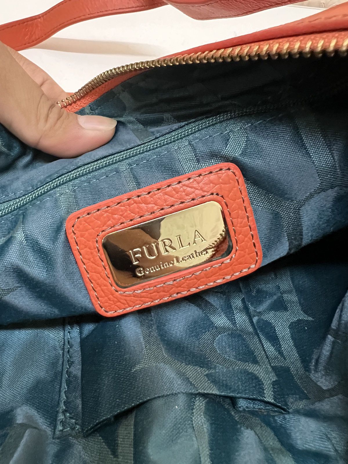 Furla × Genuine Leather Vintage Furla Sling Bag Size ONE SIZE - 11 Thumbnail
