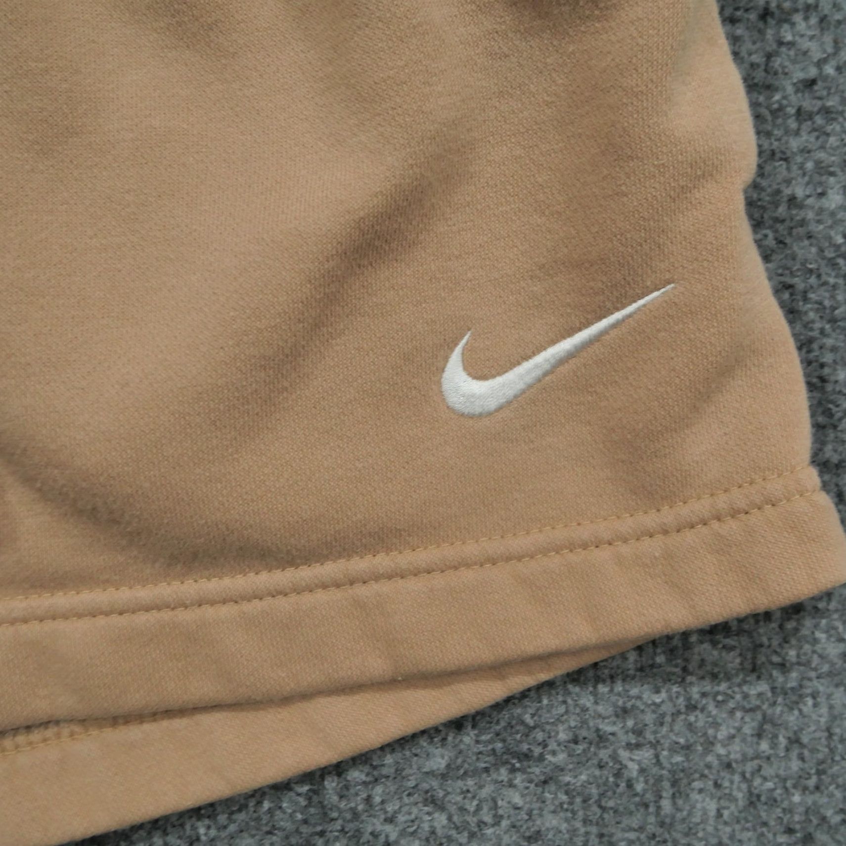 Nike Nike Shorts Womens XS Tan High Waist Sweat Lounge Gym Drawstring Swoosh Logo Size 26" / US 2 / IT 38 - 2 Thumbnail