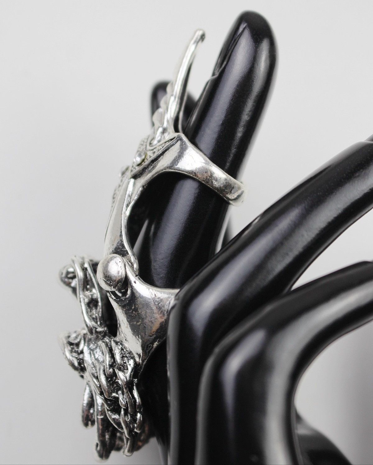 Vintage 2000S JAPANESE MADE BLOOD EYE DRAGON FINGER ARMOR RING Size ONE SIZE - 8 Thumbnail