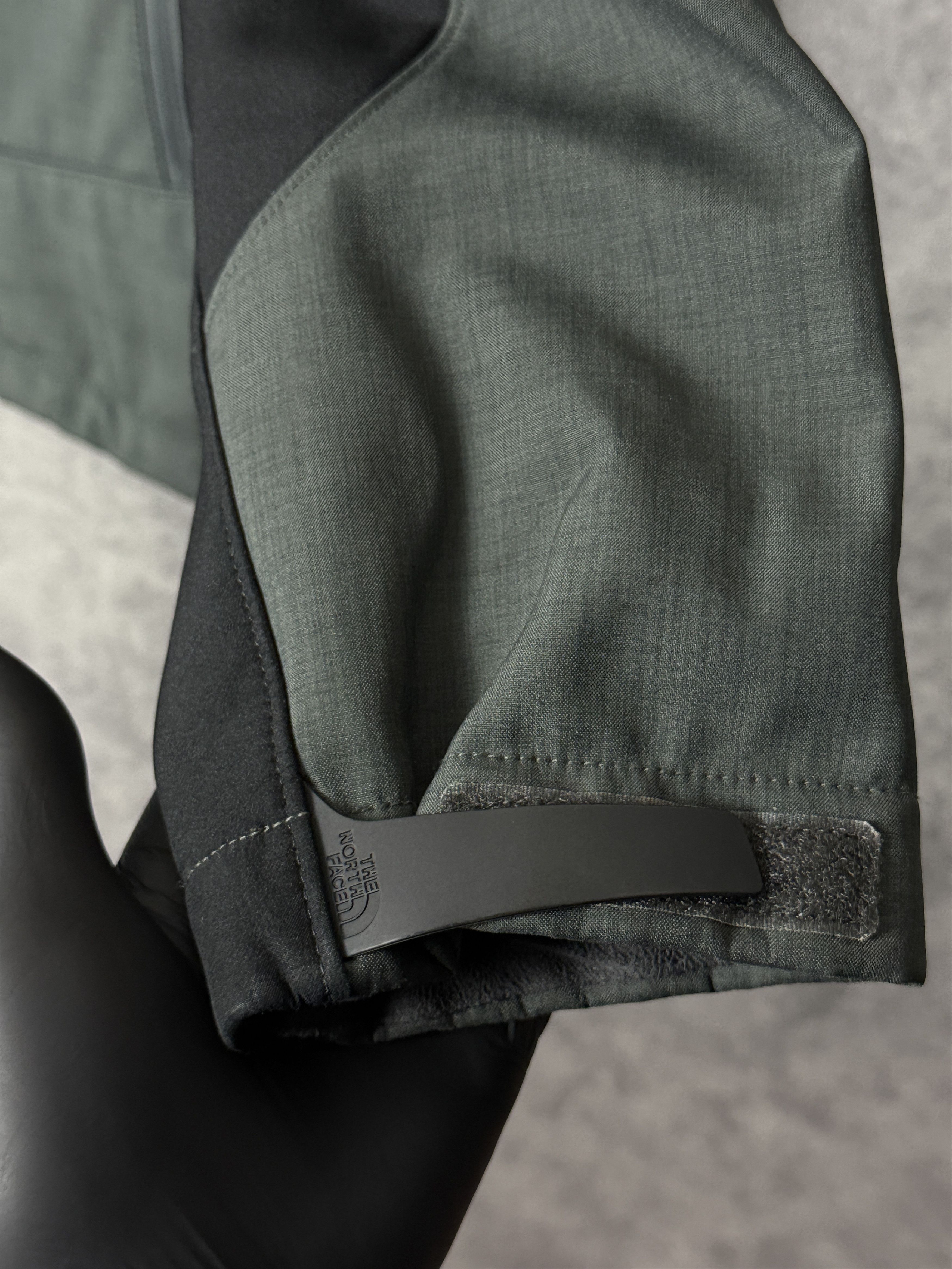 The North Face The North Face grey black softshell jacket zip-upTNF zip Size US XL / EU 56 / 4 - 6 Thumbnail