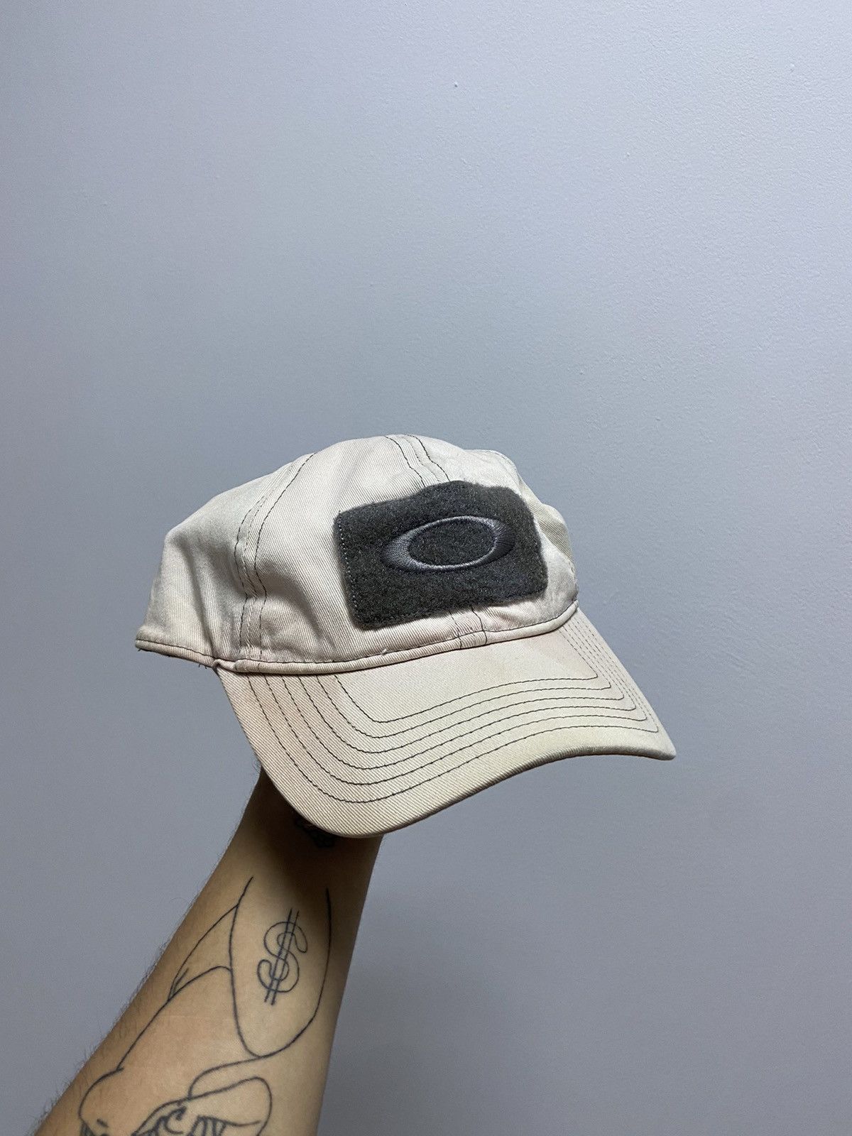 Oakley × Vintage Oakley Cap Vintage box Logo Skate Y2K Style Size ONE SIZE - 1 Thumbnail
