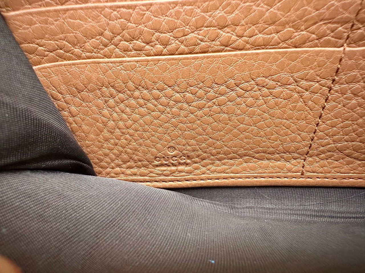 Gucci Authentic Gucci Soho Pebbled Leather Zippy Wallet Size ONE SIZE - 8 Thumbnail