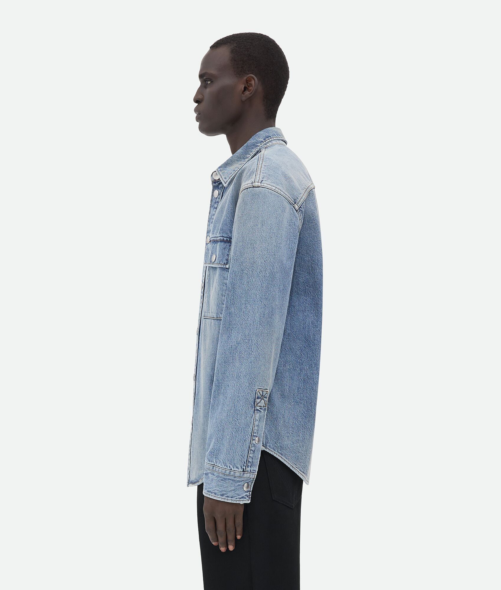 Bottega Veneta o1n1vont0425 Vintage Medium Denim Shirt in Indigo Size US S / EU 44-46 / 1 - 2 Thumbnail