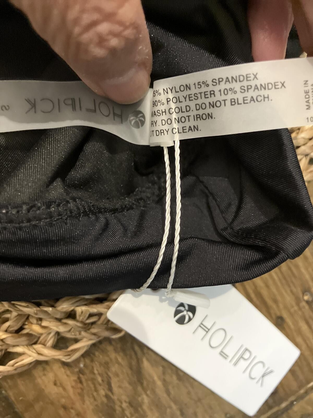 Other NWT Holipick Black One-Shoulder Crop Top Size ONE SIZE - 3 Thumbnail