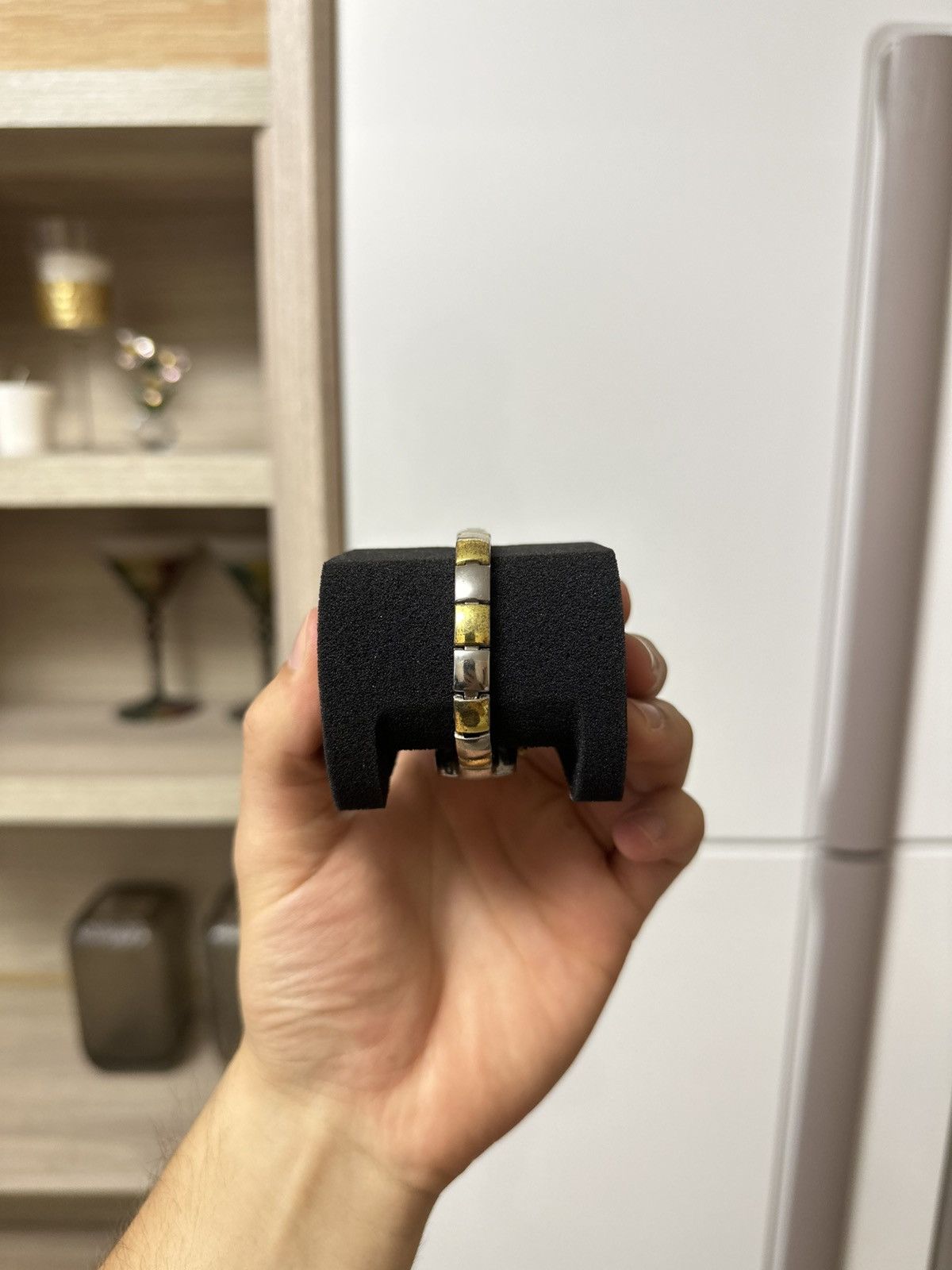 Gucci Vintage 90s Gucci Dress Wrist Watch Swiss Made Quartz Woman Size ONE SIZE - 5 Thumbnail