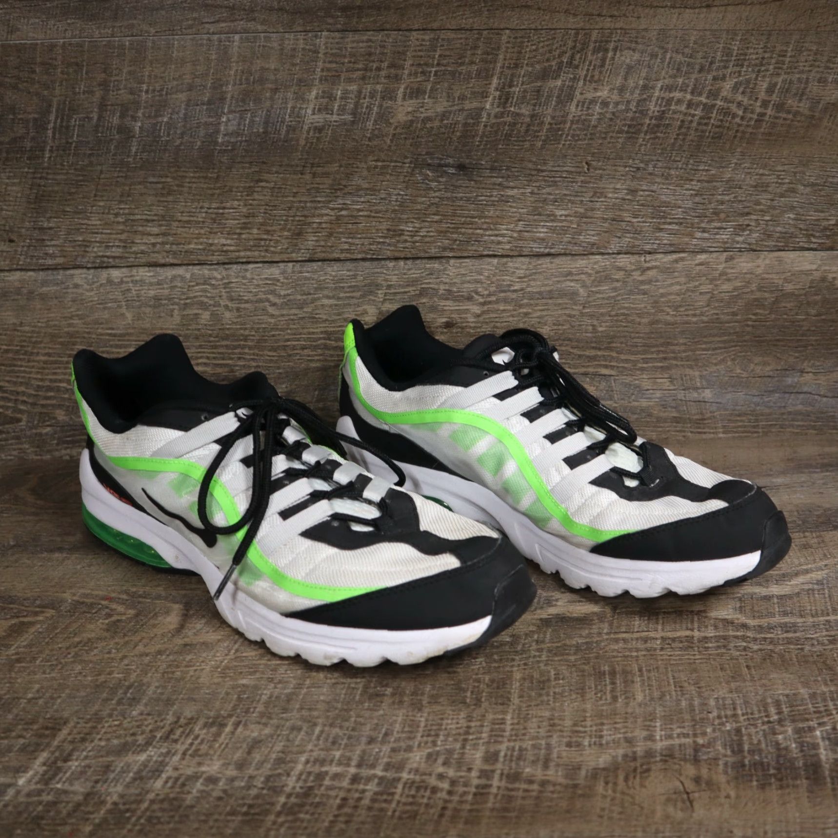 Nike Nike Air Max VG-R CK7583-107 White/Black-Photon Dust Men’s Size 12 Sneakers Athletic Shoes Nike Air Max VG-R CK7583-107 12 Mens White Black Size US 13 / EU 46 - 2 Thumbnail