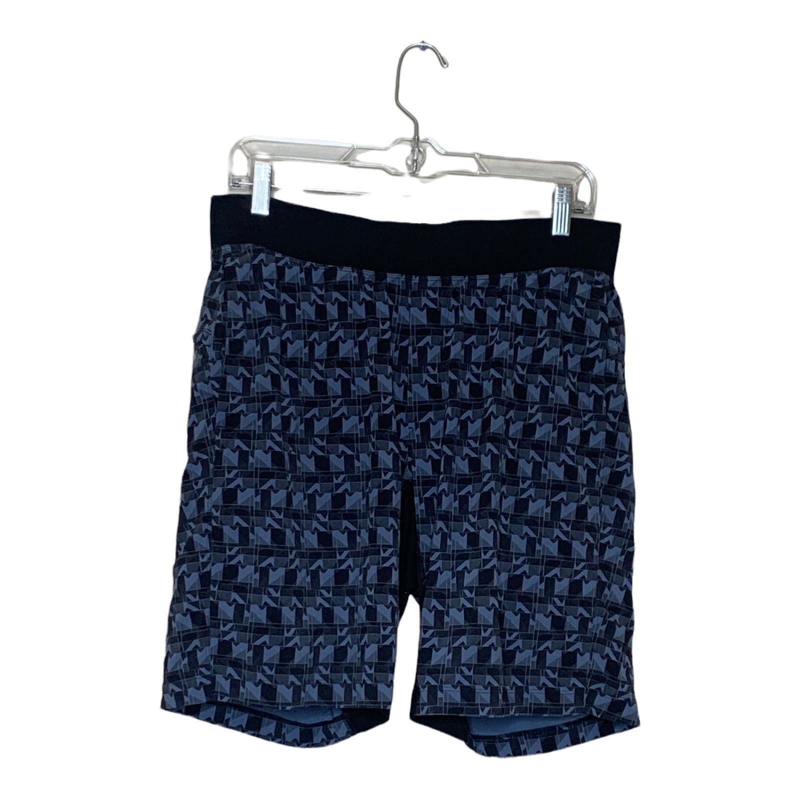 Lululemon Lululemon geometric print training pull on shorts size M Size US 36 / EU 52 - 3 Thumbnail