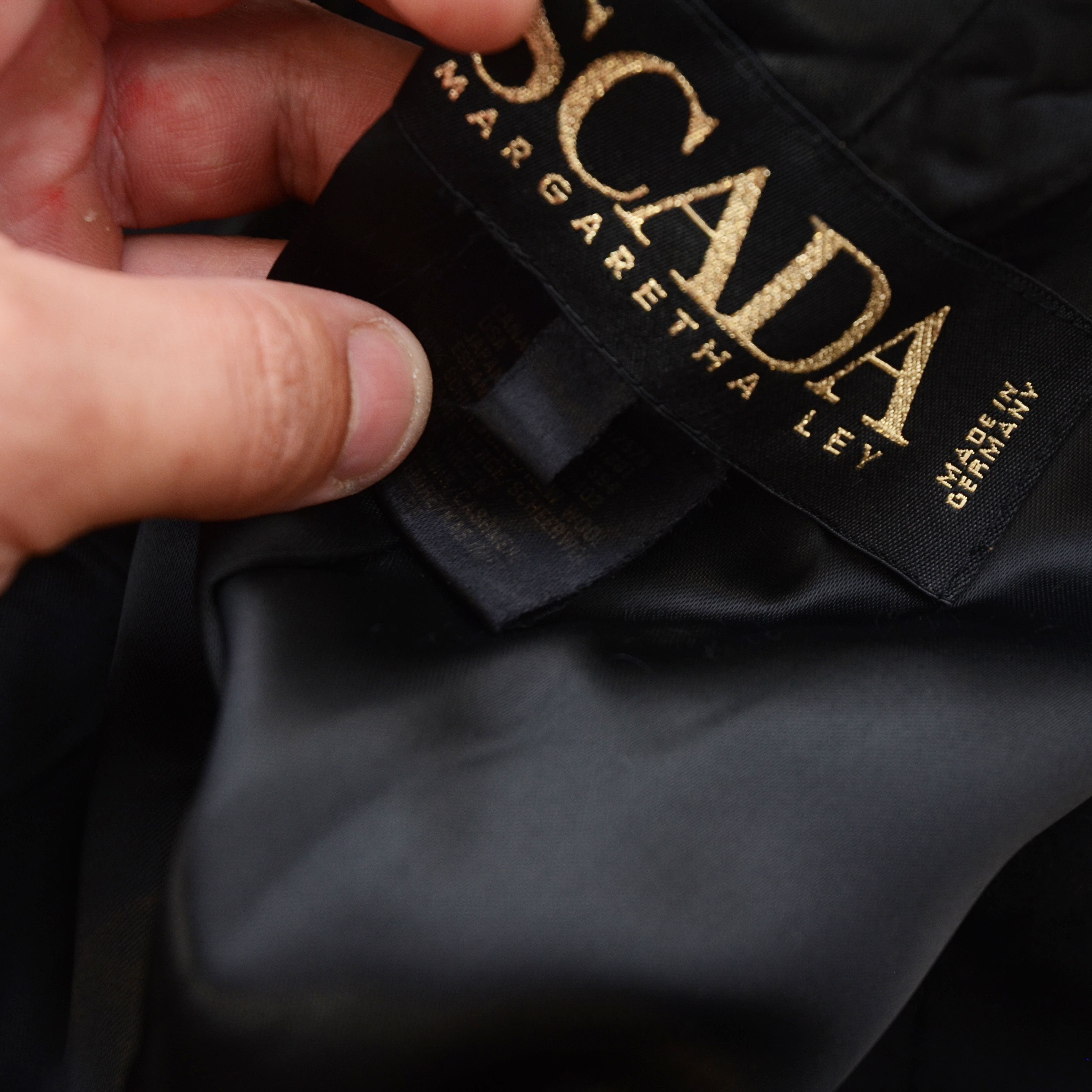 Escada Escada by Margaretha Ley Black Wool & Cashmere Overcoat Size L / US 10 / IT 46 - 10 Thumbnail
