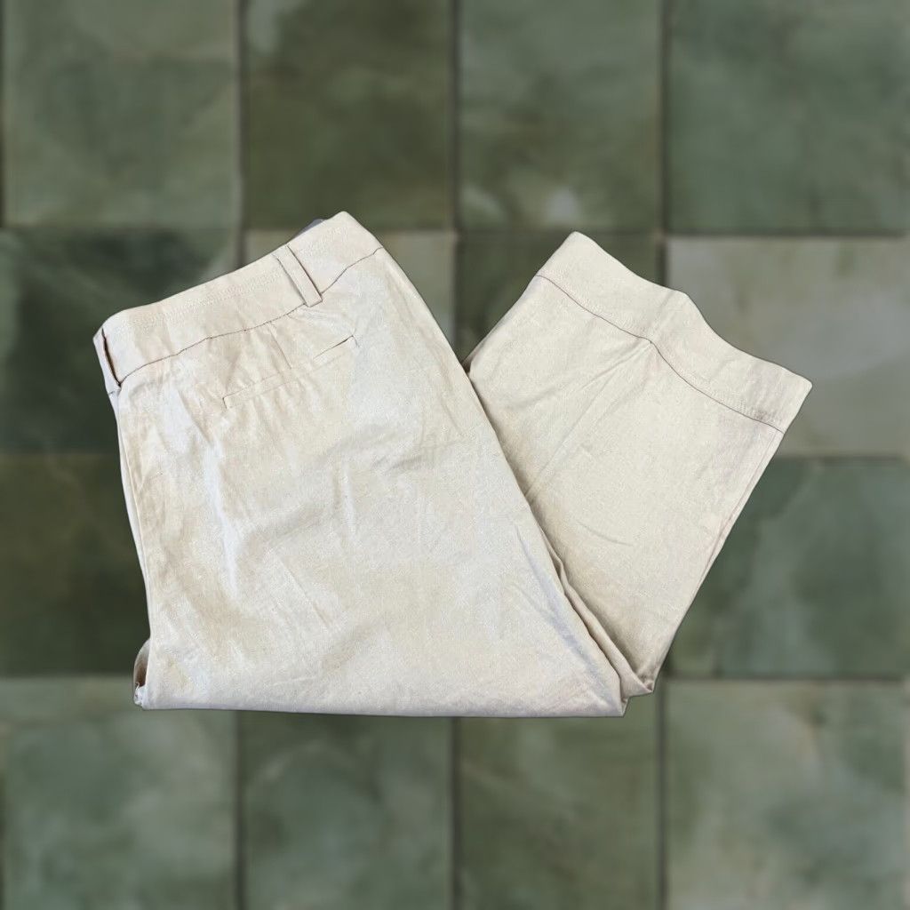 Vintage New York & Company Women's Beige Capri Pants 18 Mid Rise Stretch Linen Blend Summer Size 40" / US 18 - 1 Thumbnail