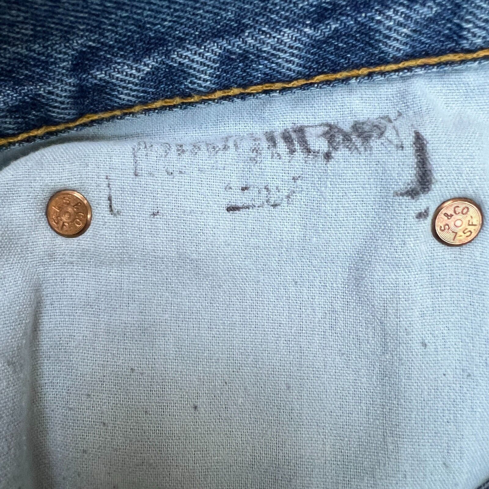 Levi's × Vintage Vintage Levi's 505 Jeans 32x32 Original Fit 90s Denim Pants Size US 32 / EU 48 - 11 Thumbnail