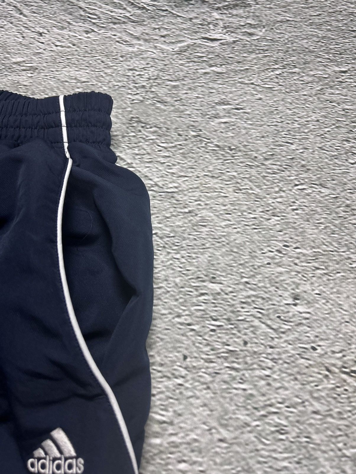 Adidas Adidas vintage navy nylon track pants baggy small logo 2000s Size US 32 / EU 48 - 5 Thumbnail