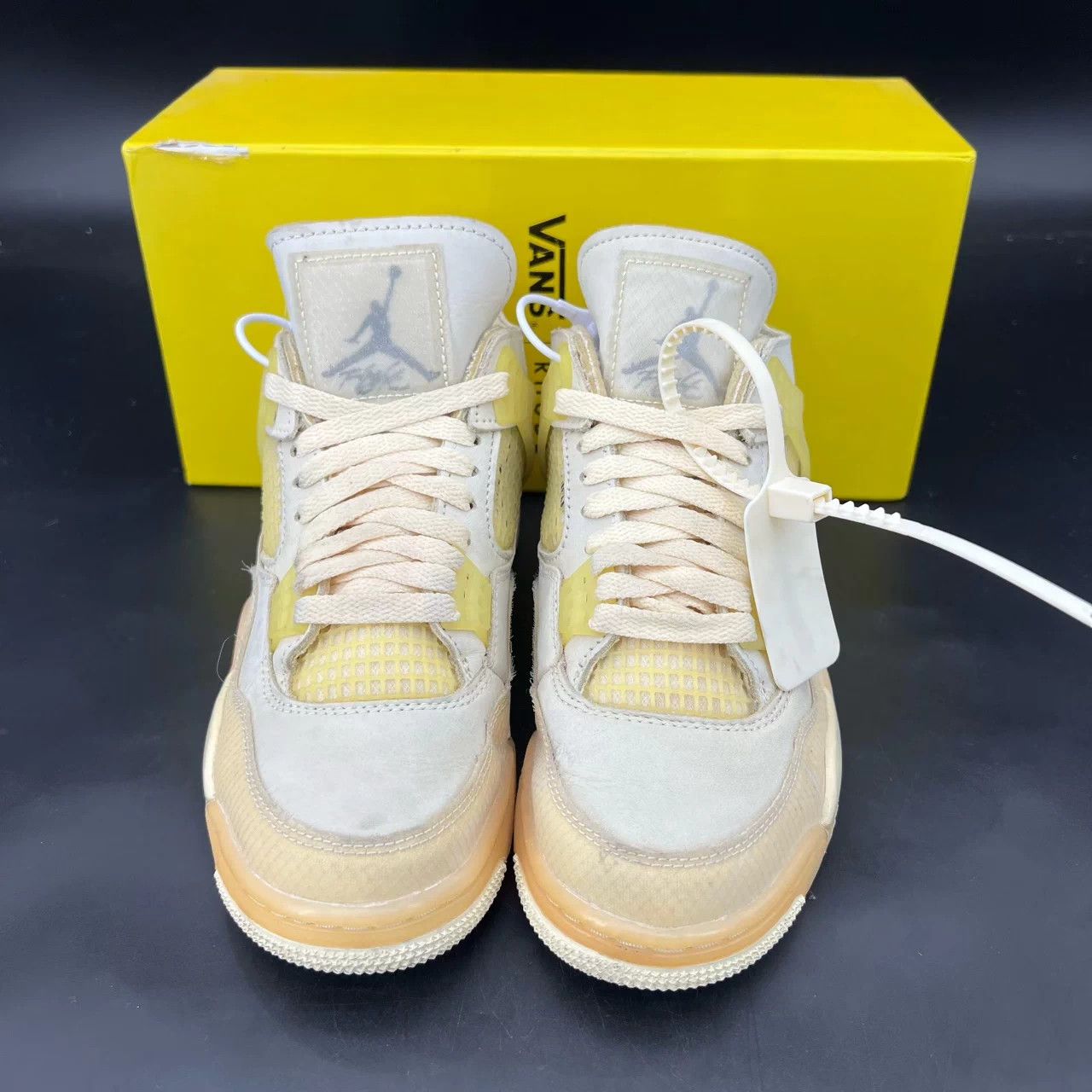 Nike AJ4 White Sail 37.5 Worn 3x Like New Size US 6.5 / IT 36.5 - 4 Thumbnail